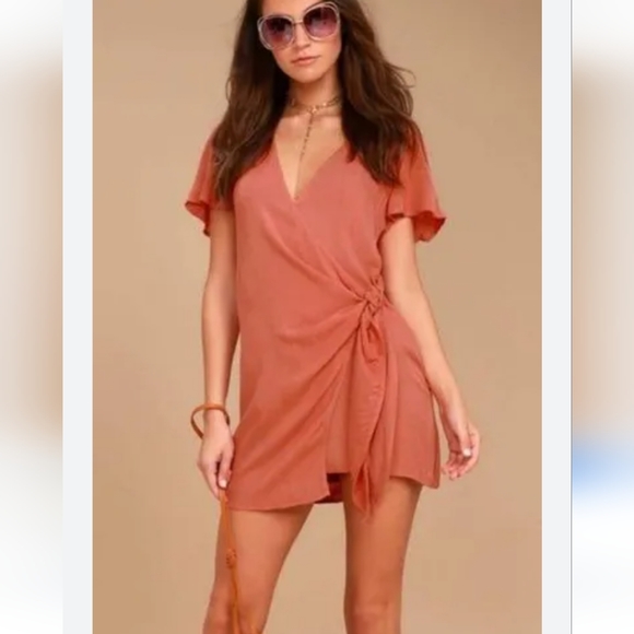 Lulus Rose Wrap Dress NWT - Picture 5 of 11